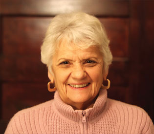 Anne Demchak ’04